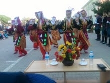 Balıkesir’in Gömeç ilçesinde, 2012-2013 Eğitim Öğretim Yılı hazırlıklarını tamamlayan Halk