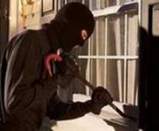 Balıkesir’in Edremit ilçesi Hükümet Konağı’nda hırsız alarmı yaşandı. Edinilen bilgilere göre