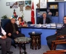 ENGELLİ VATANDAŞIN OTOBÜS TEPKİSİ ENGELLİ VATANDAŞIN OTOBÜS TEPKİSİ ŞEHİRLERARASI OTOBÜS FİRMALARININ, ENGELLİLERE TANINAN YÜZDE