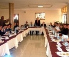 SAĞLIK GRUP BAŞKANLARINA DOMUZ GRİBİ EĞİTİMİ Balıkesir’in Burhaniye ilçesi, Sağlık Grup Başkanları toplantısına ev sahipliği yaptı.