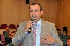  AYVALIK BELEDİYE BAŞKANI RAHMİ BAŞKAN GENÇER:  – AYVALIK BELEDİYESİ YIPRATILMAK