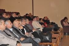 - PANELİ, BİN KİŞİLİK SALONDA 25 KİŞİ DİNLEDİ  