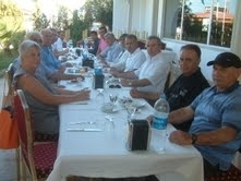 TURİZM TOPLANTISI Balıkesir’in Burhaniye ilçesinde, turizmciler, kaymakam Osman Yenidoğan’ın başkanlığında bir araya
