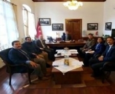 BAKAN SÖZÜ, “REŞİTKÖY BARAJI YAPILACAK” Burhaniye ilçesi Hürriyet Meydanında halka hitap eden Orman ve Su
