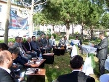 Balıkesir’in Gömeç ilçesinde, ilin ilk Oyuncak Kütüphanesi kurulurken, düzenlenen bir