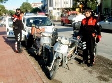 Balıkesir’in Burhaniye ilçesinde, son günlerde yaşanan motosiklet kazaları polisi harekete