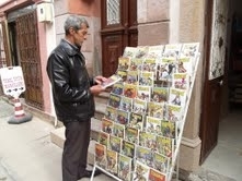 Balıkesir’in Ayvalık ilçesinde 7 yıldan bu yana sahaflık yapan Tümay