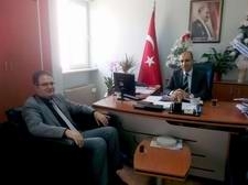  EDREMİT’TE BAŞSAVCI’DAN HASTANE ZİYARETİ   Edremit Cumhuriyet Başsavcısı Şenol Taşkale, Edremit