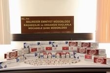 578 ADET KAÇAK SİGARA ELE GEÇİRİLDİ BALIKESİR’DE 578 PAKET KAÇAK SİGARA ELE GEÇİRİLDİBALIKESİR POLİSİ, BİR ARAÇTA