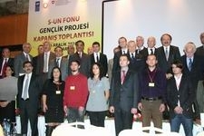 KARAGÖZOĞLU İLKÖĞRETİM OKULU GENÇLİK VE SPOR KULÜBÜ VE YILMAZ AKPINAR