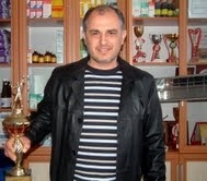 TAKIMINI ŞAMPİYON YAPTI Balıkesir’in Edremit ilçesinde, bölgesel ligde mücadele eden Belediyespor Bayan Voleybol