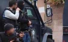 Edremit’te IŞİD’in bombacısı yakalandı. Yurt dışına çıkmak için yasa dışı yolları zorlayan ve terör