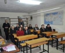 İŞ GÜVENLİĞİ VE İŞÇİ SAĞLIĞI KURSUNU BİTİRDİLER Balıkesir’in Burhaniye ilçesinde, Halk Eğitimi Merkezi Müdürlüğünün düzenlediği İş Güvenliği