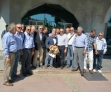 YUNAN HEYETİ AYVALIK BELEDİYESİNİ ZİYARET ETTİ Yunanistan’ın Midilli Adası’ndan Ayvalık’a gelen 50 kişilik Yunan ticaret heyeti