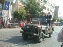 BURHANİYE’DE 30 AĞUSTOS COŞKUSU Balıkesir’in Burhaniye ilçesinde, 30 Ağustos Zafer Bayramı’nın 91. yılı coşkuyla