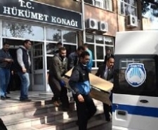 ASANSÖR KURARKEN İSKELEDEN DÜŞEN İŞÇİ ÖLDÜ Balıkesir’in Havran ilçesinde, hükümet konağında asansör yapımında çalışan bir işçi,
