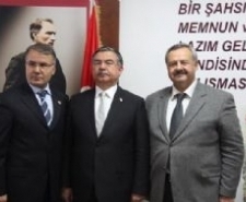BAKAN YILMAZ BURHANİYE BELEDİYESİ’NDE Burhaniye ilçesi, Milli Savunma Bakanı İsmet Yılmaz’ı ağırladı.