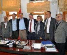 Cumhuriyet Halk Partisi (CHP) Balıkesir Milletvekili Namık Havutça ve milletvekili