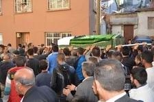  Oğlunu askere göndermeye hazırlanan Milliyetçi Hareket Partisi (MHP) Balıkesir’in Edremit