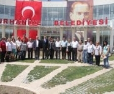 CHP Genel Başkan Yardımcısı Umut Oran, Balıkesir’in Burhaniye ziyaretinde, Belediye