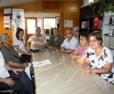 AYVALIK ADD’DEN TÜİK ELEMANLARINA SERT TEPKİ Balıkesir’in Ayvalık ilçesinde, Atatürkçü Düşünce Derneği Şube Başkanlığı tarafından, ilçede