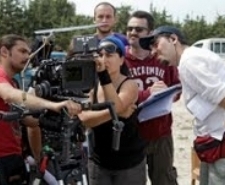 Balıkesir’in Burhaniye ilçesinde,  bir grup genç çektikleri filmlerle ilçenin adını