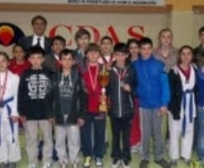 Balıkesir’in Burhaniye ilçesinde, Tekvandocular, Pazar günü Çanakkale’ de yapılan 18