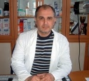 GÖMEÇ’TE ESKİ MÜDÜRLERİNİ ZİYARET ETTİLER Balıkesir’in Burhaniye ilçesinde, Halk Eğitimi Merkezi Müdürü Karanfil Bilgin ve