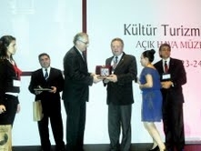 BAKKALLAR ODASI ESNAF İÇİN MEVLİD OKUTUYOR HAYIRA ODA ÜYELERİNİN YANI SIRATÜM ESNAF VE EDREMİTLİLERİN DAVETLİ