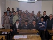 ARICILIK KURSU’NA İLGİ BÜYÜK OLDU Balıkesir’in Edremit ilçesinde açılan Arıcılık kursuna ilgi 2. kursu açtırdı.Öğretmenliğini