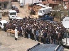 Havran ilçesine bağlı Eseler köyünde toprağa verildi. 