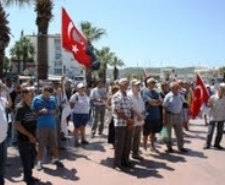 AYVALIK’TA ERGENEKON DAVASININ KARARINA TEPKİ Balıkesir’in Ayvalık ilçesinde, önceki gün 5 yıl sonra sonuçlanan Ergenekon