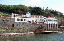  Balıkesir’in Ayvalık ilçesine gelen AK Parti Milletvekili İsmail Özgün
