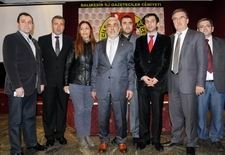   BGC’DE GÖREV DAĞILIMI YAPILDI Balıkesir Gazeteciler Cemiyeti (BGC) yönetimi yeni