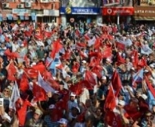 CHP Lideri Kılıçdaroğlu Edremit’te CHP Genel Başkanı Kemal Kılıçdaroğlu, “Bu ülkeye huzuru, barışı getireceğiz.