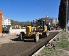 LEVENT KIRCA CENAZESİNE SİYASETÇİ İSTEMİYOR Ünlü komedyen Levent Kırca, çocuklarına cenazesine hiç bir siyasetçinin gelmemesini
