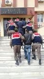 EDREMİT VE AYVALIK’TA JANDARMA GÖZ AÇTIRMIYOR Balıkesir’de İl Jandarma Komutanlığı ekipleri, Edremit ilçesi Altınoluk ve Güre’de