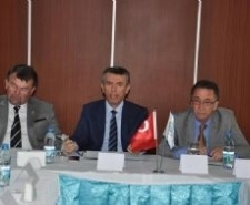 EDREMİT GÜÇ ORTAKLIĞI TOPLANDI Edremit’in sorunlarına çözüm aramak, yerel kurumların ortak amaçlarını belirleyerek ortak