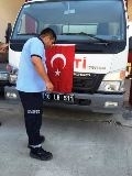 Edremit ilçesi’nde Balıkesir Büyükşehir Belediyesi İtfaiyesine bağlı araçlara Türk Bayrağı