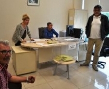 AYVALIK DENİZ HUDUT KAPISINDA OY VERME İŞLEMİ BAŞLADI 7 Haziran’da yapılan ancak 1 Kasım’da tekrarlanacak olan genel seçim