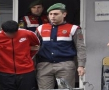 Edremit ilçesinde, cezaevinden firar eden bir mahkum uyuşturucuyla yakalandı. Edinilen