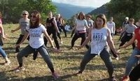 Yayla yürüyüşünde önce zumba, sonra yoga yapıldı Balıkesir’in Burhaniye ilçesinde yayla yürüyüşü yapıldı. Ayıklıören yaylasına kadar yürüyen