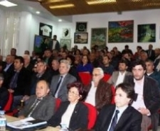 BURHANİYE BELEDİYE MECLİSİ İLK TOPLANTISINI YAPTI Burhaniye Belediyesi Meclisi Belediye Başkanı Necdet Uysal’ın başkanlığında ilk toplantısını