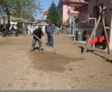 Balıkesir’in Burhaniye ilçesinde, “Okullar Hayat Olsun” kampanyası kapsamında belediye, okullarda