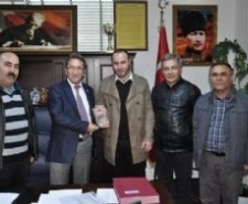Büyük Birlik Partisi Edremit İlçe Başkanı Fırat Kalemer ile Edremit