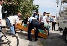 BURHANİYE’DE DEHŞET BABASINI DOĞRADI