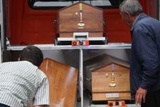 KURDUĞU HIRSIZ TUZAĞINDA HAYATINI KAYBEDEN ÇİFTİN CENAZELERİ BURSA’YA GELDİ      Balıkesir’in
