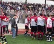 Bölgesel Amatör Lig (BAL) 9. grubunda lider Ayvalıkgücü Belediyespor ligin