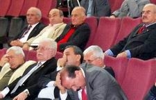 CHP’Lİ MİLLETVEKİLİ YORGUN DÜŞTÜ    Cumhuriyet Halk Partisi(CHP)’nin ‘Genişletilmiş Danışma