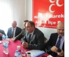 AYVALIK MHP’DE YENİ YÖNETİM GÖREV BÖLÜMÜ YAPTI Balıkesir’in Ayvalık ilçesinde geçtiğimiz hafta Milliyetçi Hareket Partisi Genel Merkezi